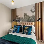 The Gatsby 3 Bed Penthouse In - Harbour Views Whitby