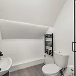 The Gatsby 3 Bed Penthouse In - Harbour Views Whitby