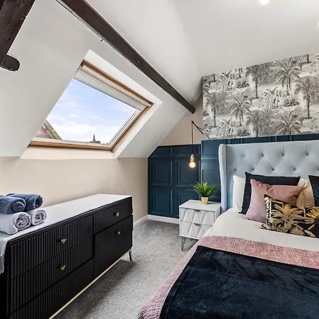 Elegant 3 Bed Abode In - Harbour Views Lägenhet Whitby