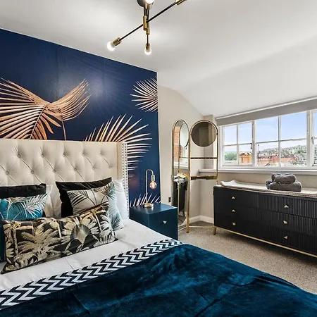 The Gatsby - 3 Bed Duplex Penthouse In Apartament *