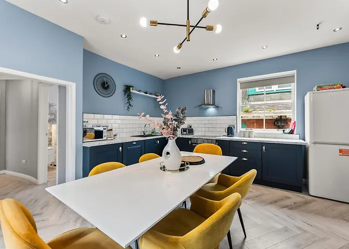 The Gatsby 3 Bed Penthouse In - Harbour Views *