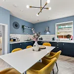 The Gatsby 3 Bed Penthouse In - Harbour Views *